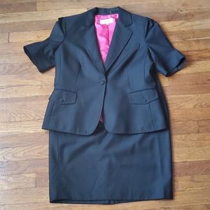 Calvin Klein Short Sleeve Skirt Suit